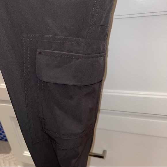 Athleta Chelsea Cargo Black Olive Green Size 2 - Picture 4 of 7